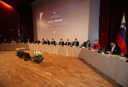 VLADA JAVNA TRIBUNA V  PIVKI 07 FOTO LJUBO VUKELIČ